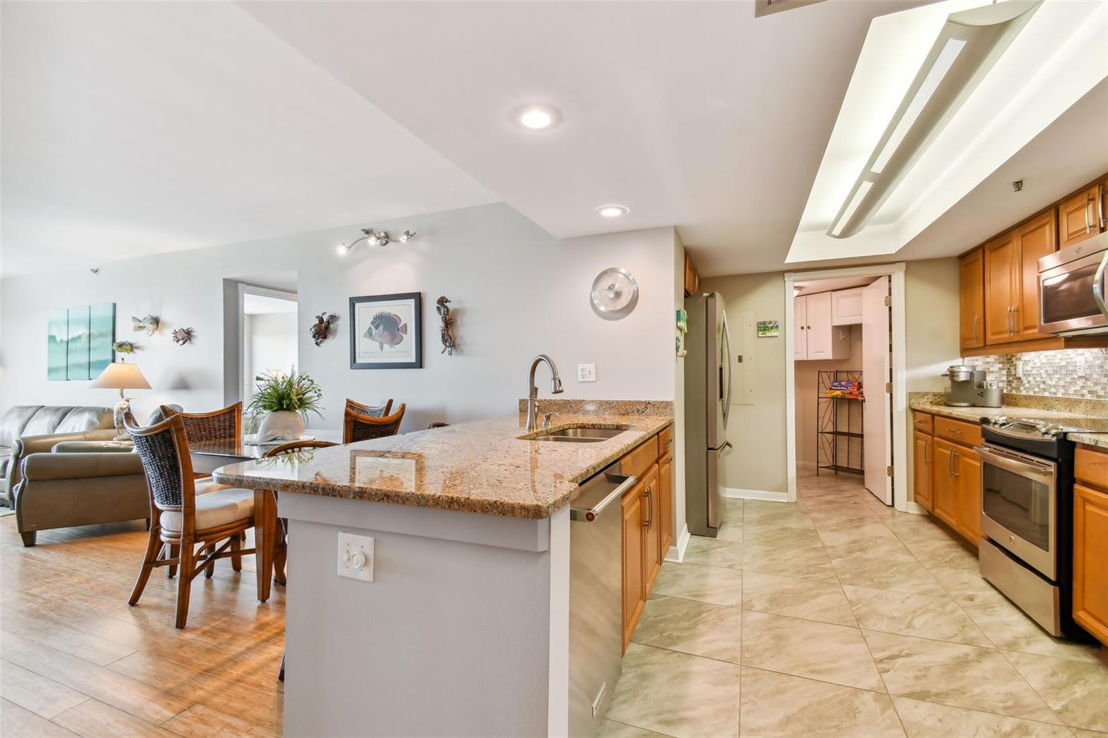 6372 PALMA DEL MAR BOULEVARD S 605