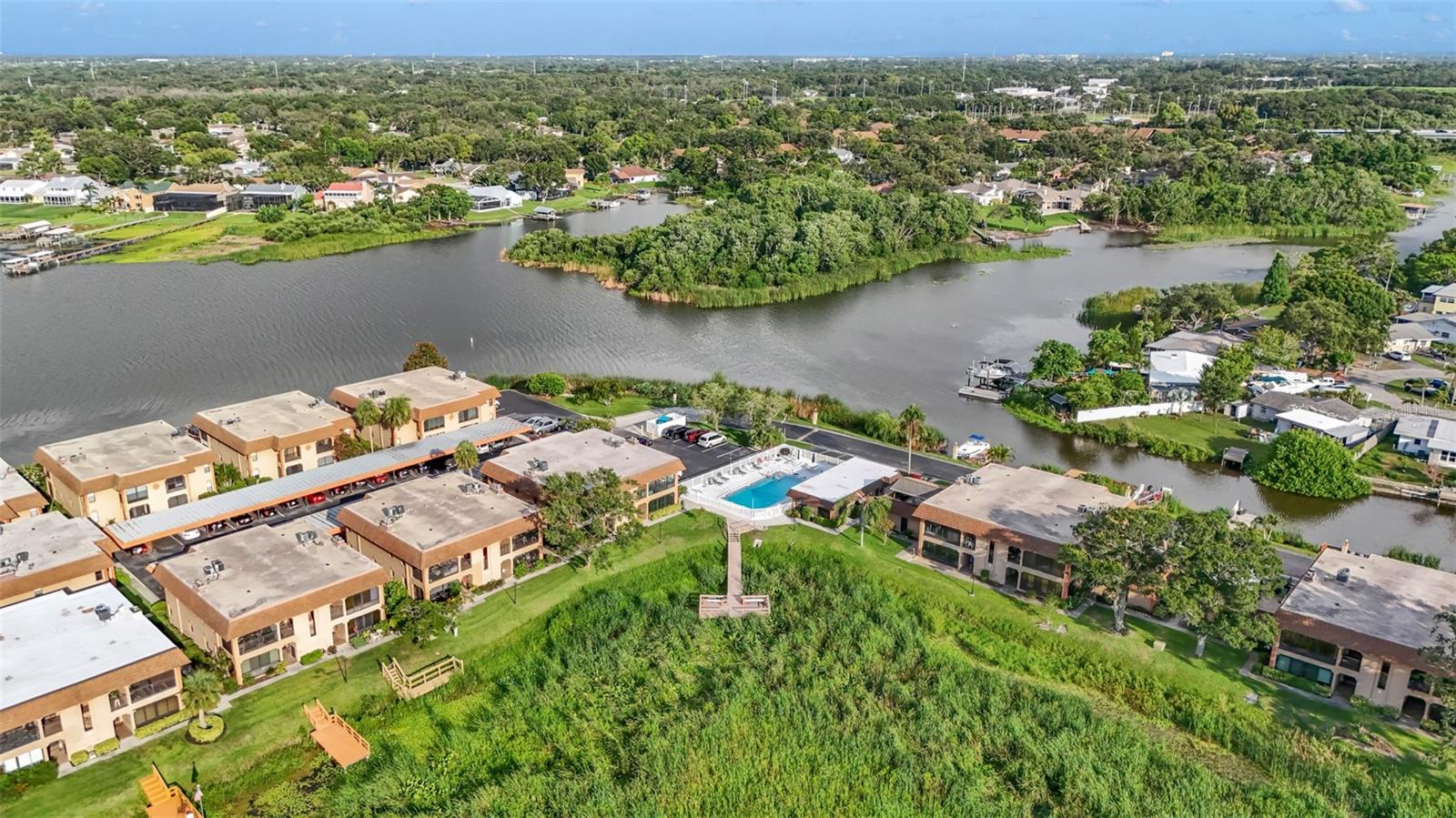 WILLOW POINT CONDO - Residential Lease