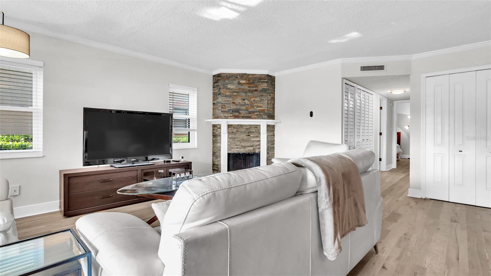 WILLOW POINT CONDO - Residential Lease