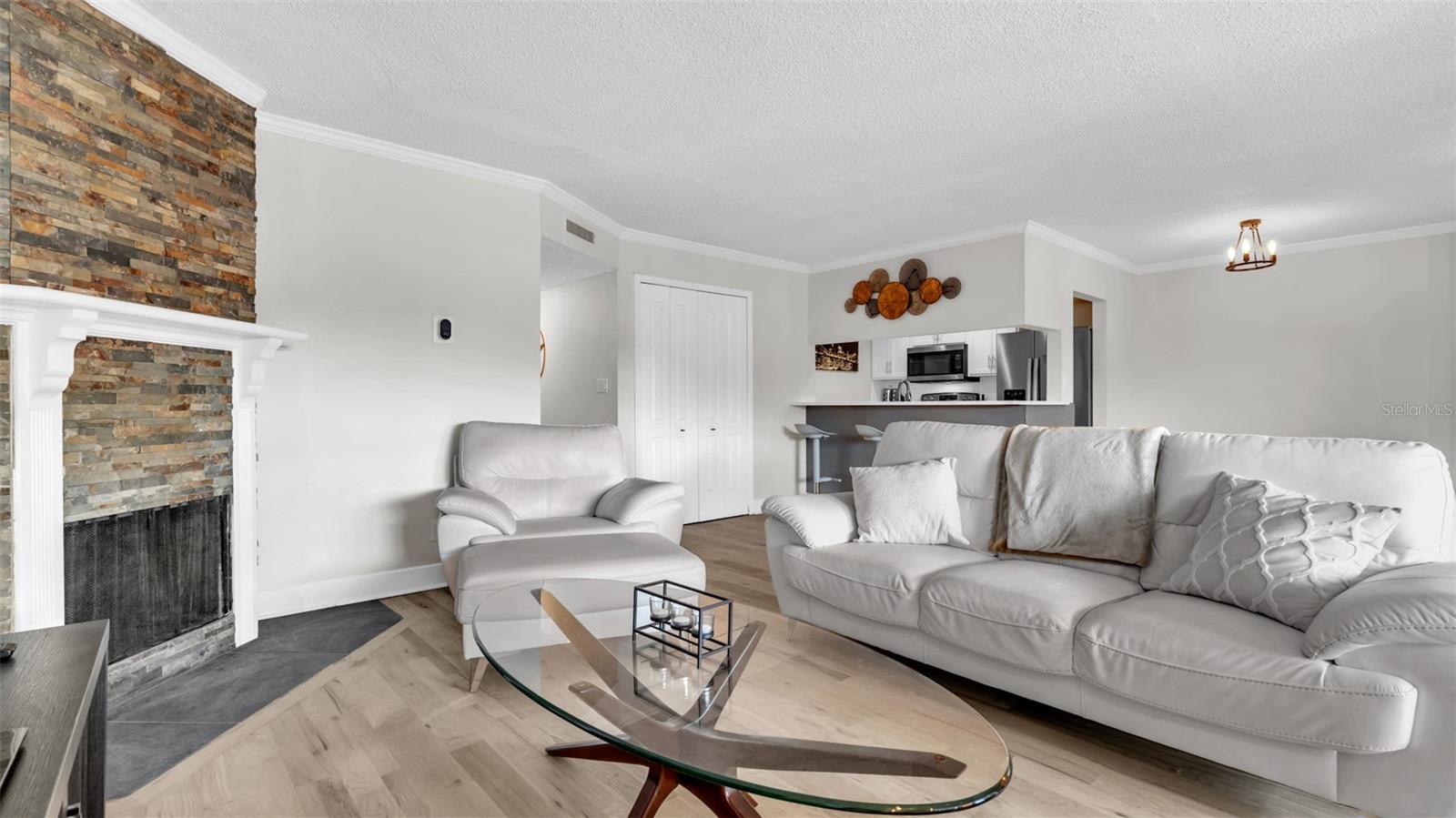 WILLOW POINT CONDO - Residential Lease