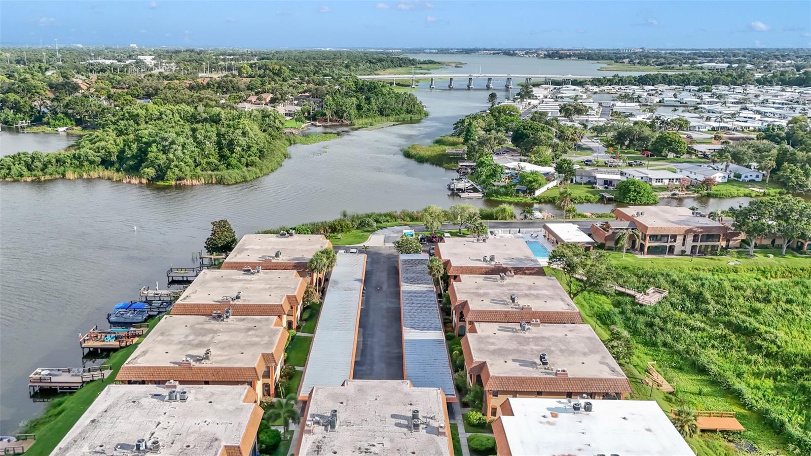 WILLOW POINT CONDO - Residential Lease