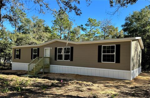 A home in HERNANDO