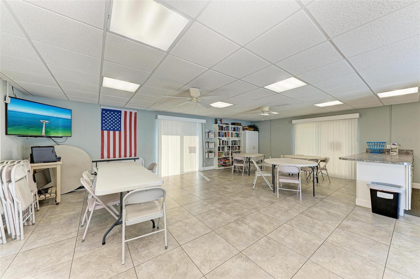 IMPERIAL HOUSE OF BRADENTON BEACH BLDG A - Residential