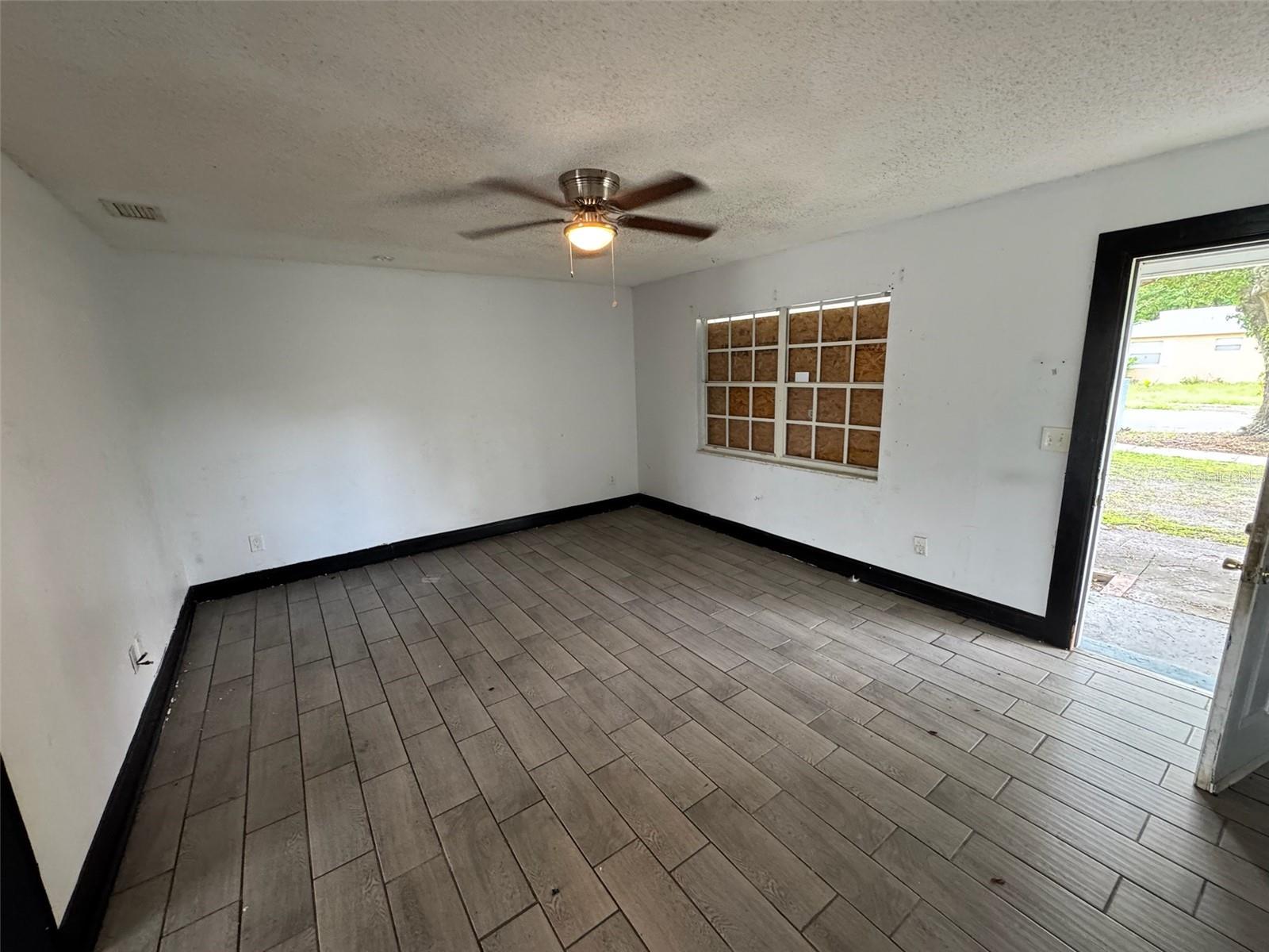 4534 LEMANS DRIVE