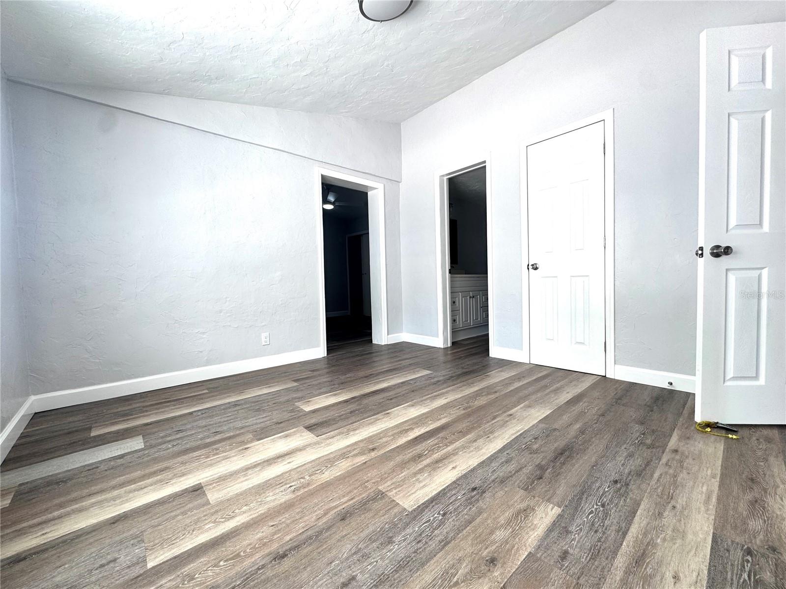 ROLLINGLEN PH 01 - Residential