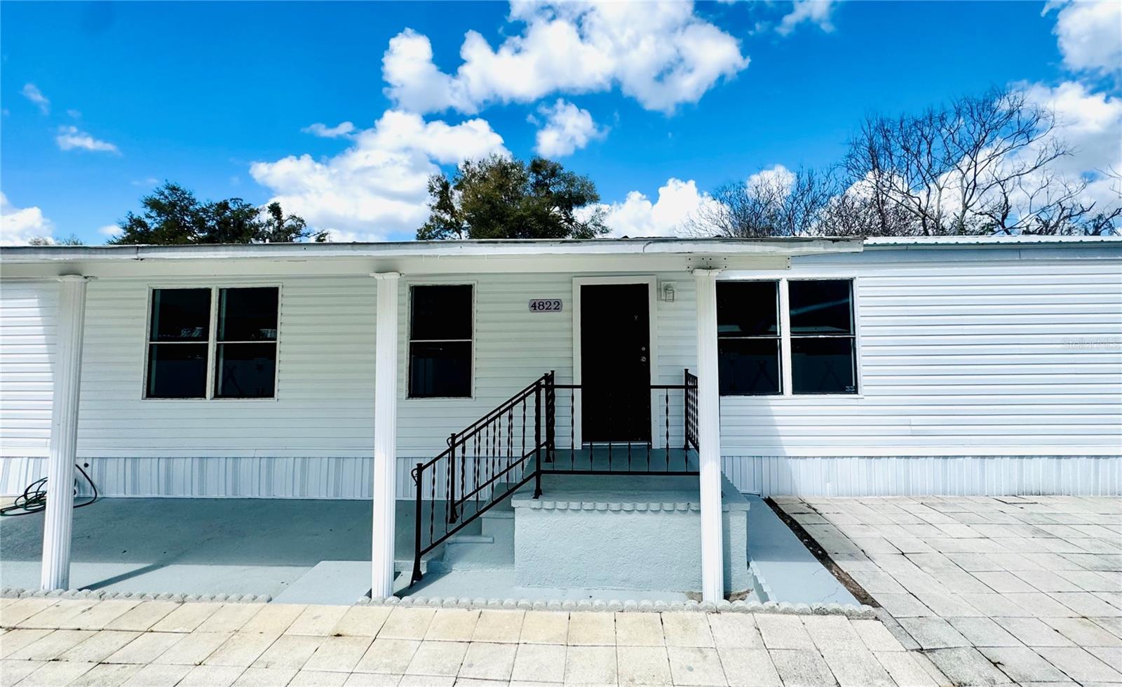 ROLLINGLEN PH 01 - Residential