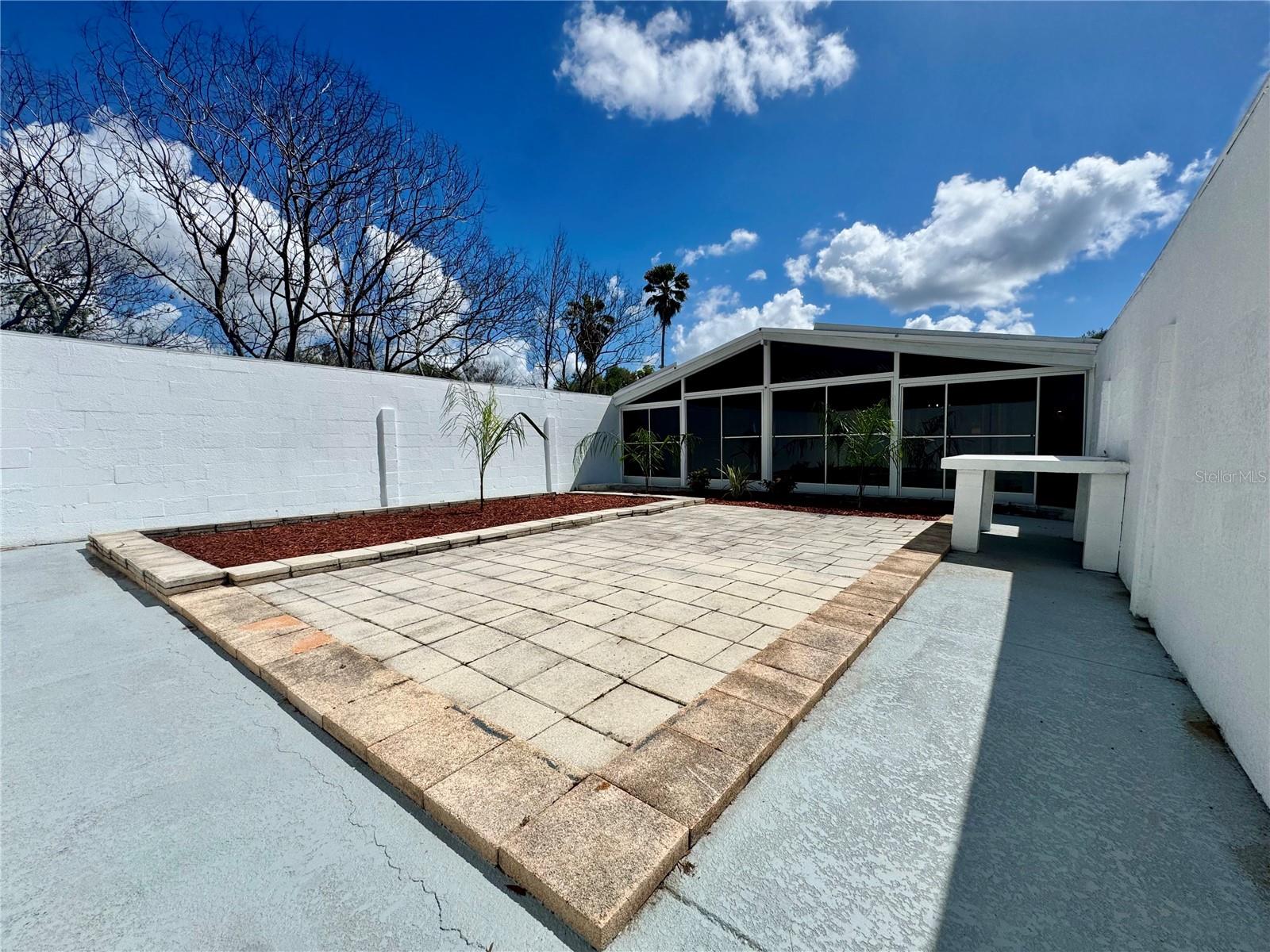 ROLLINGLEN PH 01 - Residential