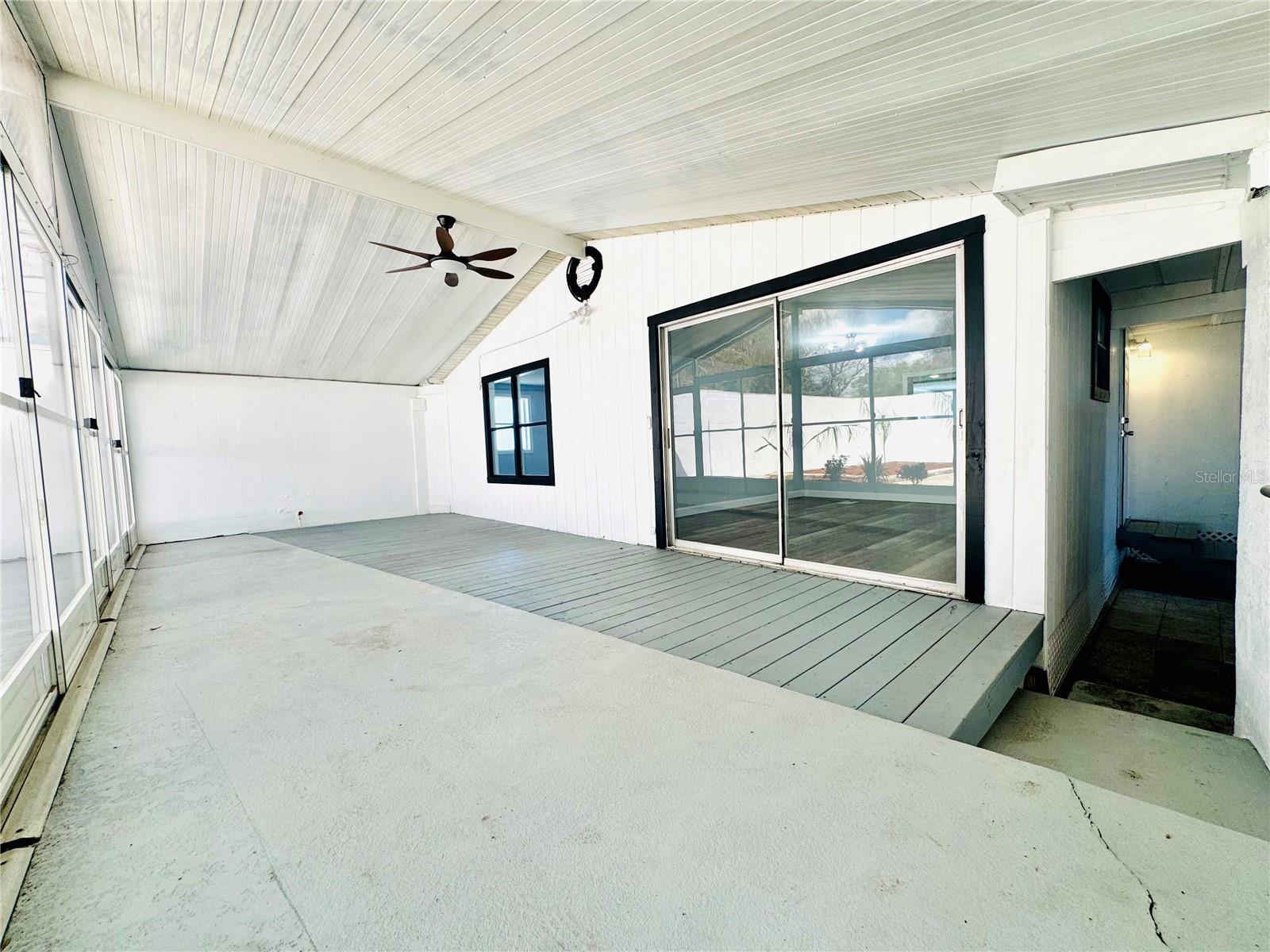 ROLLINGLEN PH 01 - Residential