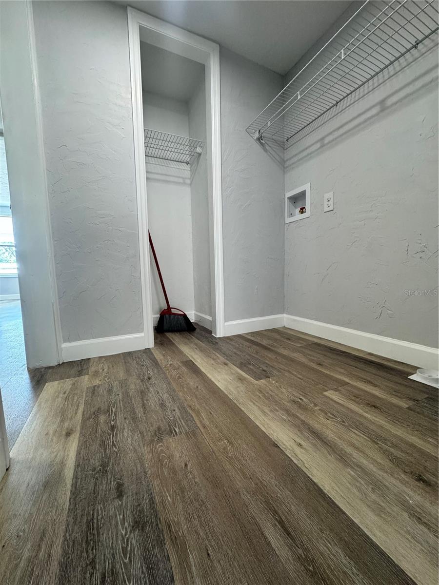 ROLLINGLEN PH 01 - Residential