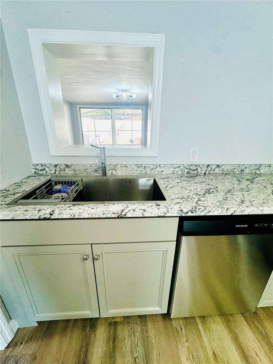 ROLLINGLEN PH 01 - Residential