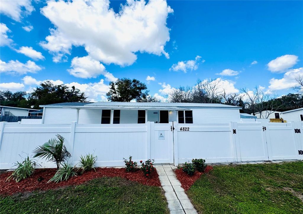 Photo of 4822 Rolling Meadow Drive, Lakeland, FL 33810 (MLS # B4902202)
