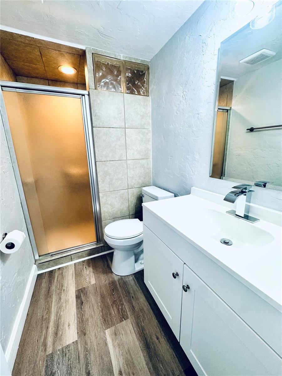 ROLLINGLEN PH 01 - Residential