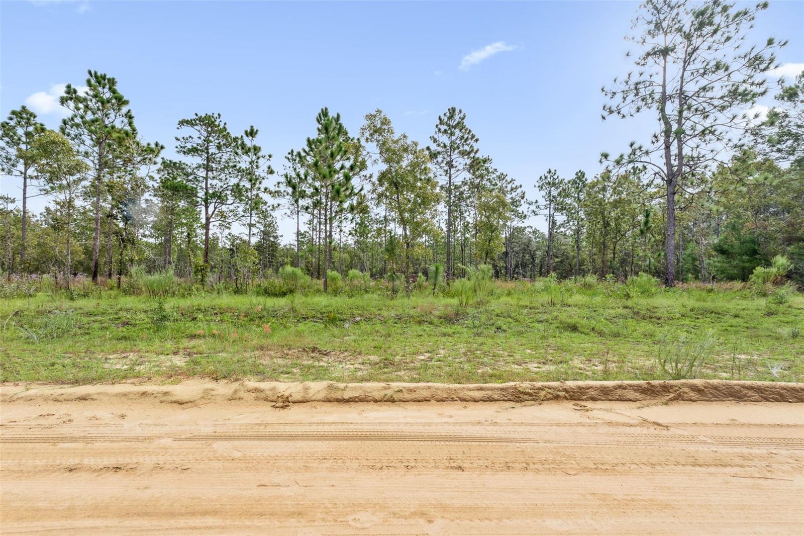 MELROSE LANDING - Land