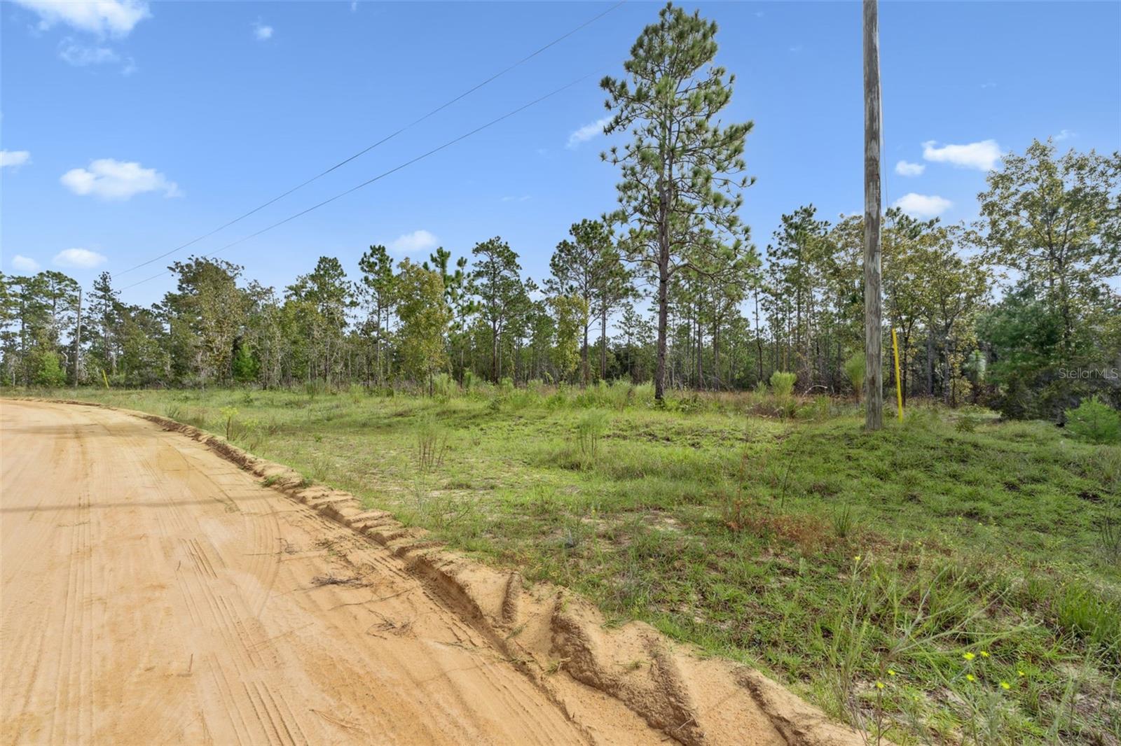 MELROSE LANDING - Land