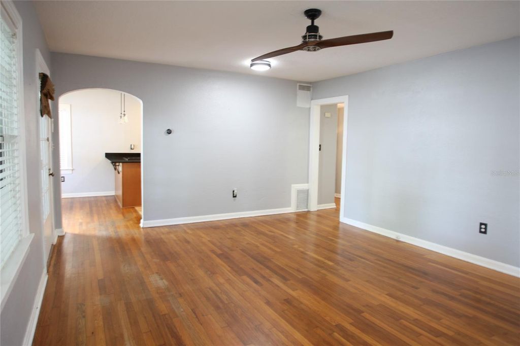 Photo of 1326 W Princeton Street, Orlando, FL 32804 (MLS # O6395437)