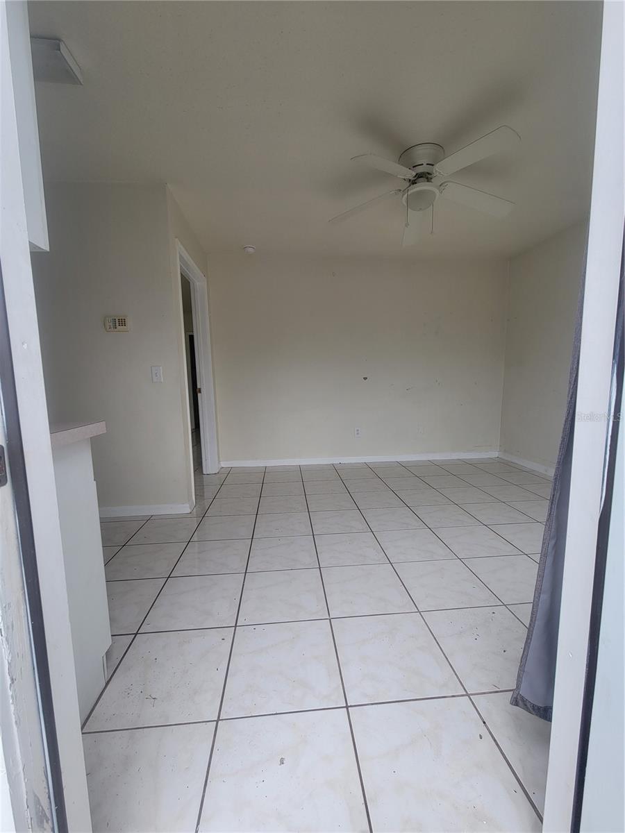 ISLAND CLUB WEST PH 02 - Residential Lease
