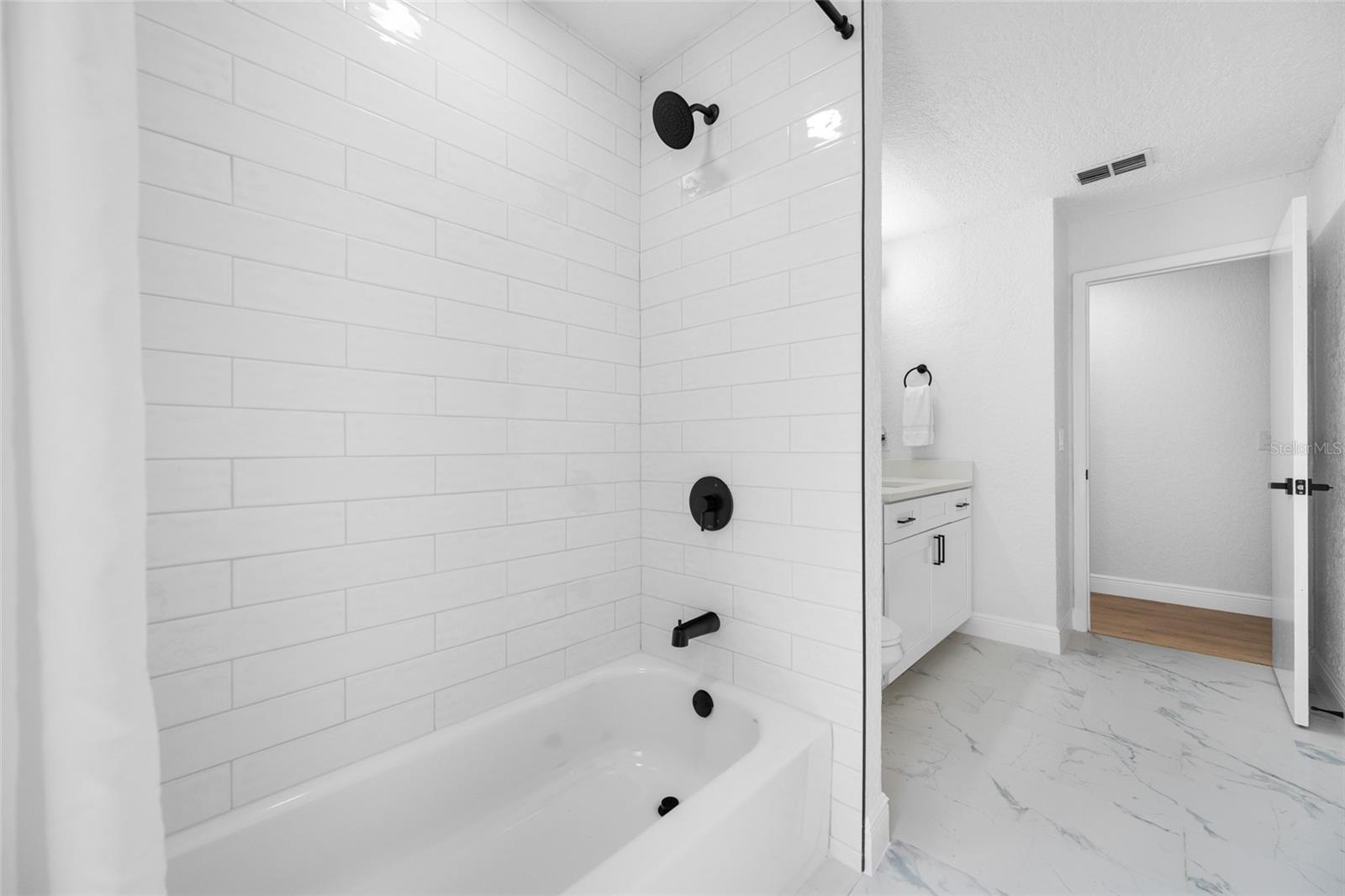 BON PARK SUB - Residential