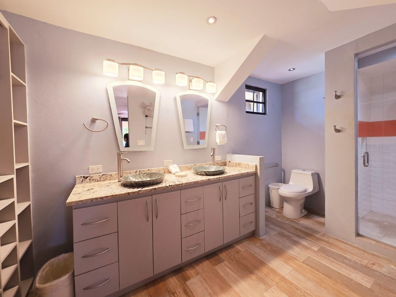 CRESCENT BEACH - Residential