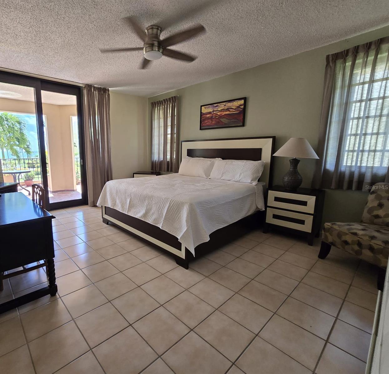 CRESCENT BEACH - Residential