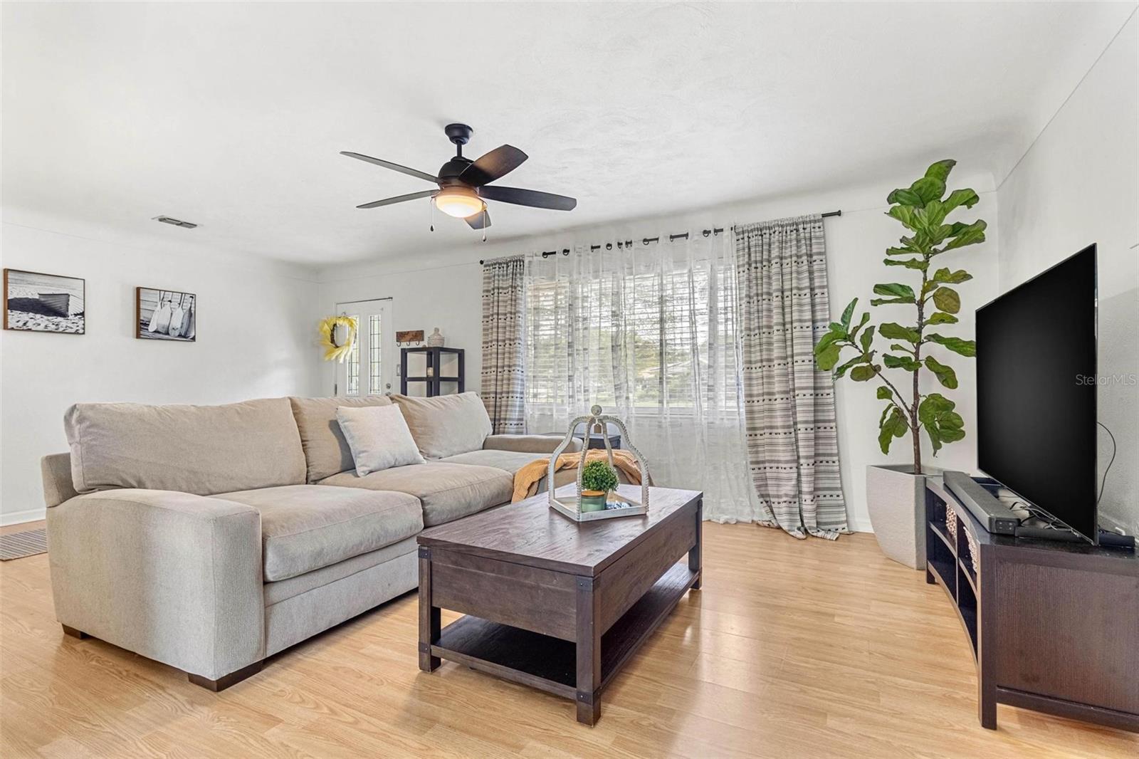 SHERYL MANOR UNIT 1 PT REP - Residential Lease