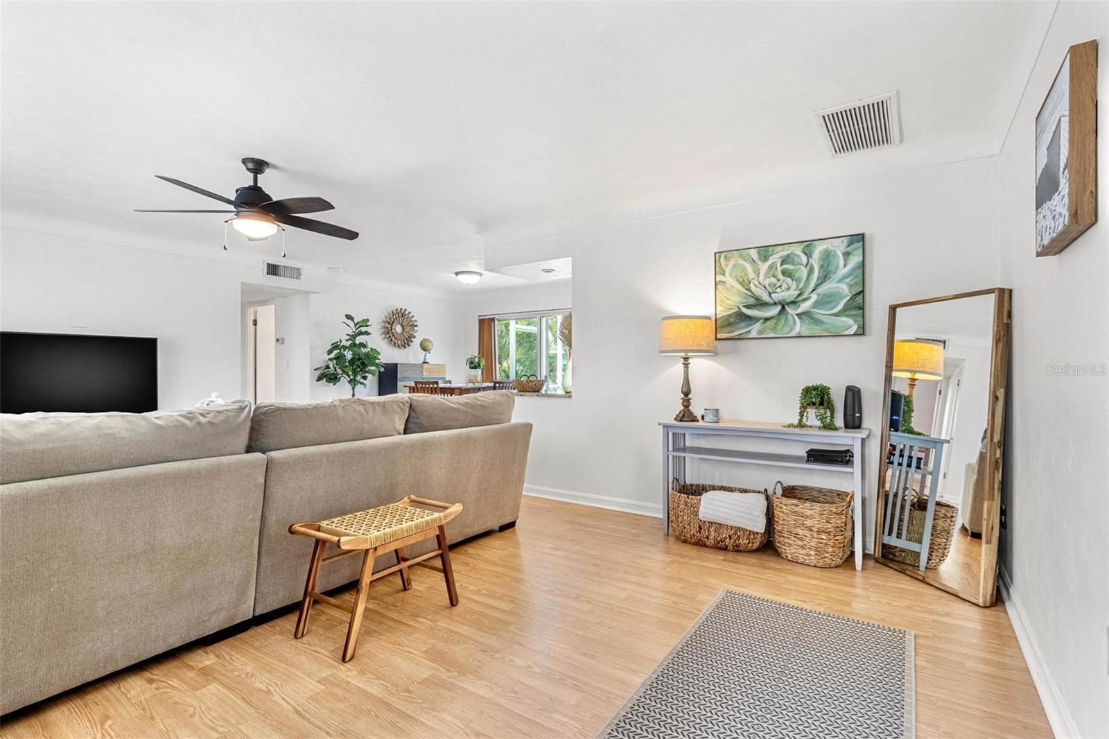 SHERYL MANOR UNIT 1 PT REP - Residential Lease