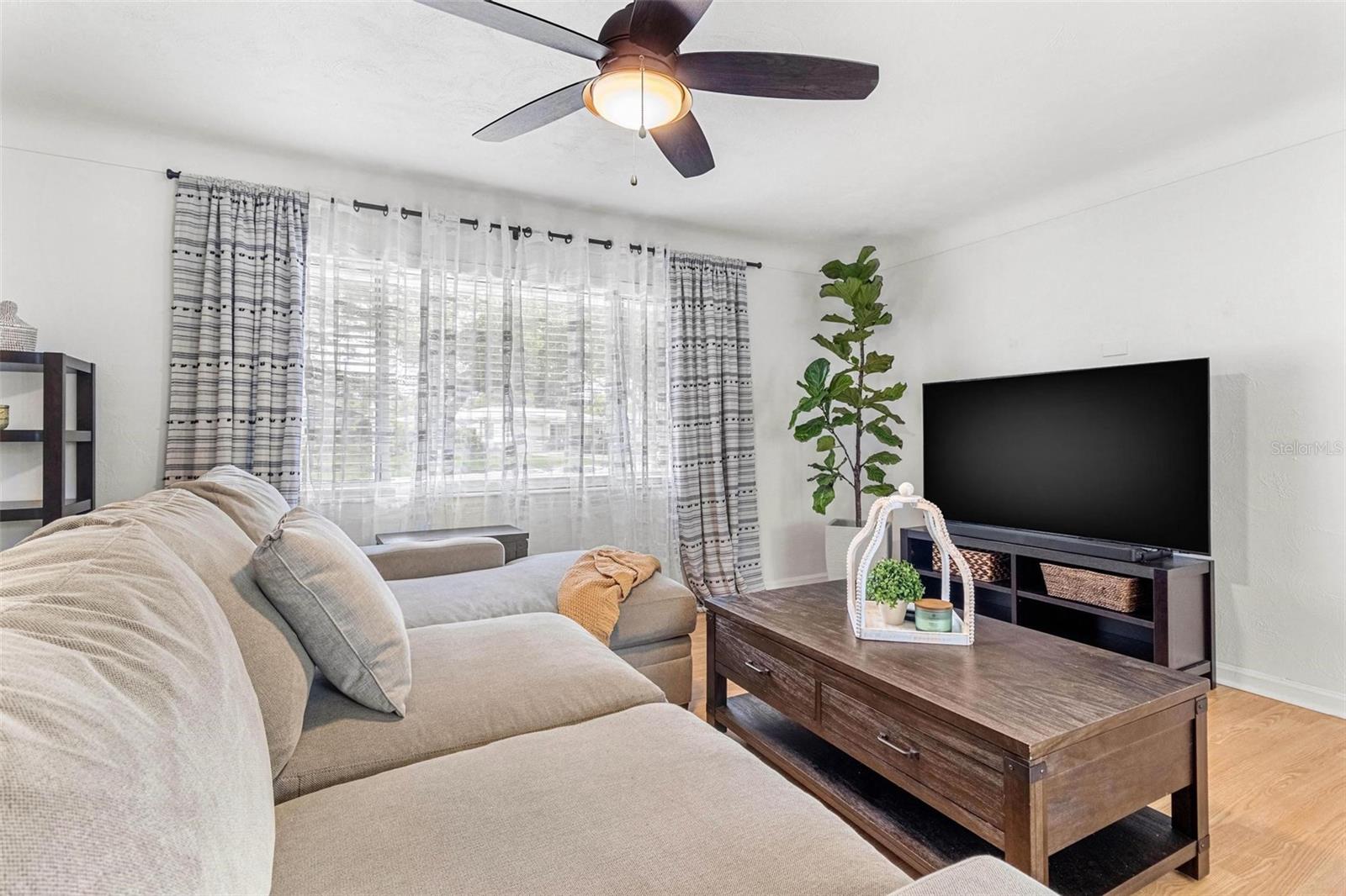 SHERYL MANOR UNIT 1 PT REP - Residential Lease