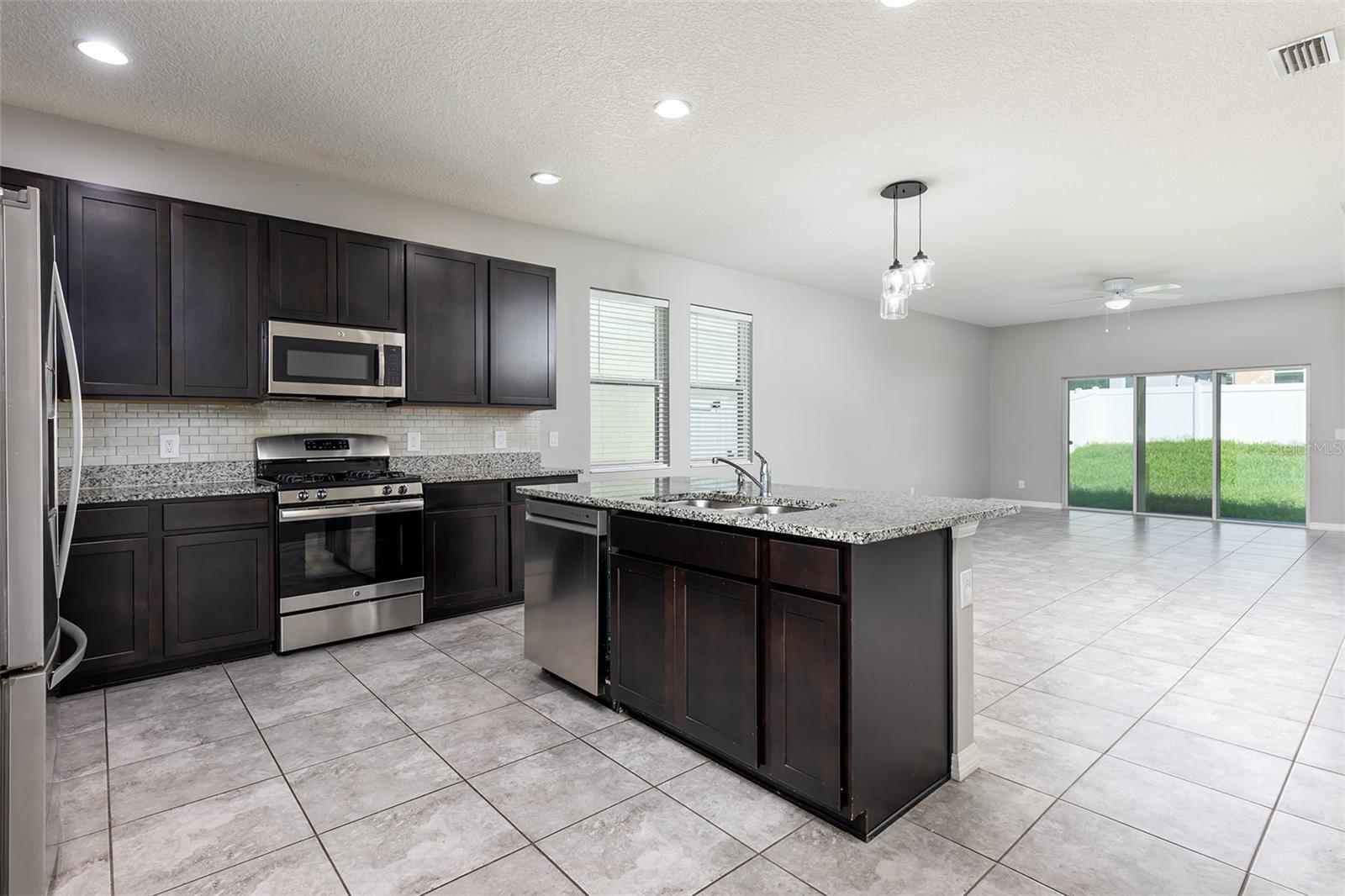 937 HILLTOP PARK COURT