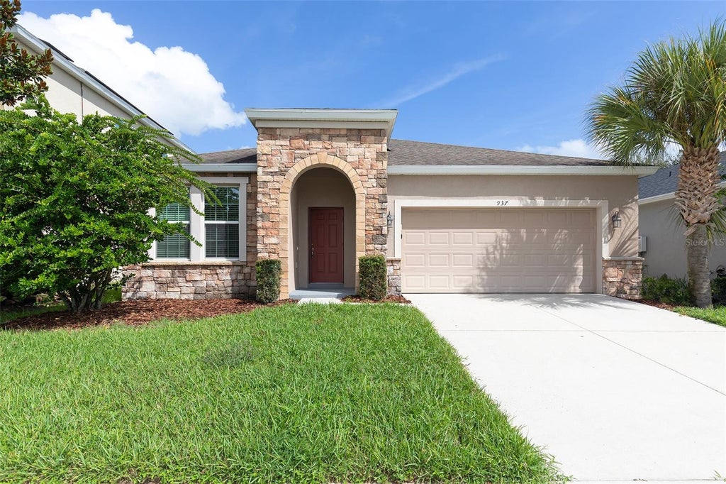 Photo of 937 Hilltop Park Court, Apopka, FL 32703 (MLS # O6439881)