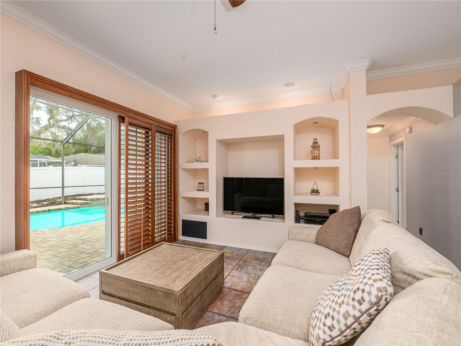 TAMPA PALMS 2C UNIT 2 - Residential