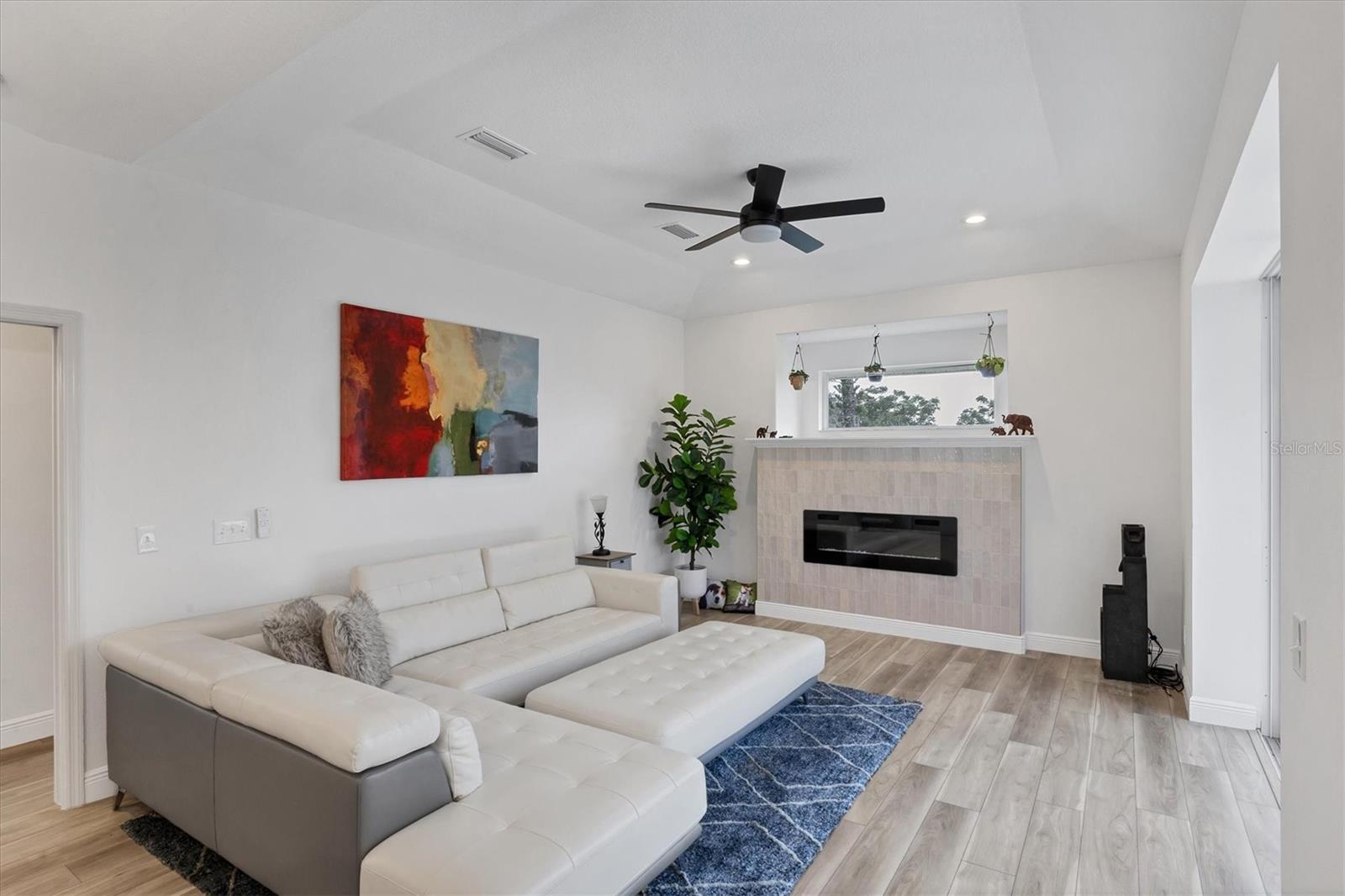 BARTON FARMS - Residential