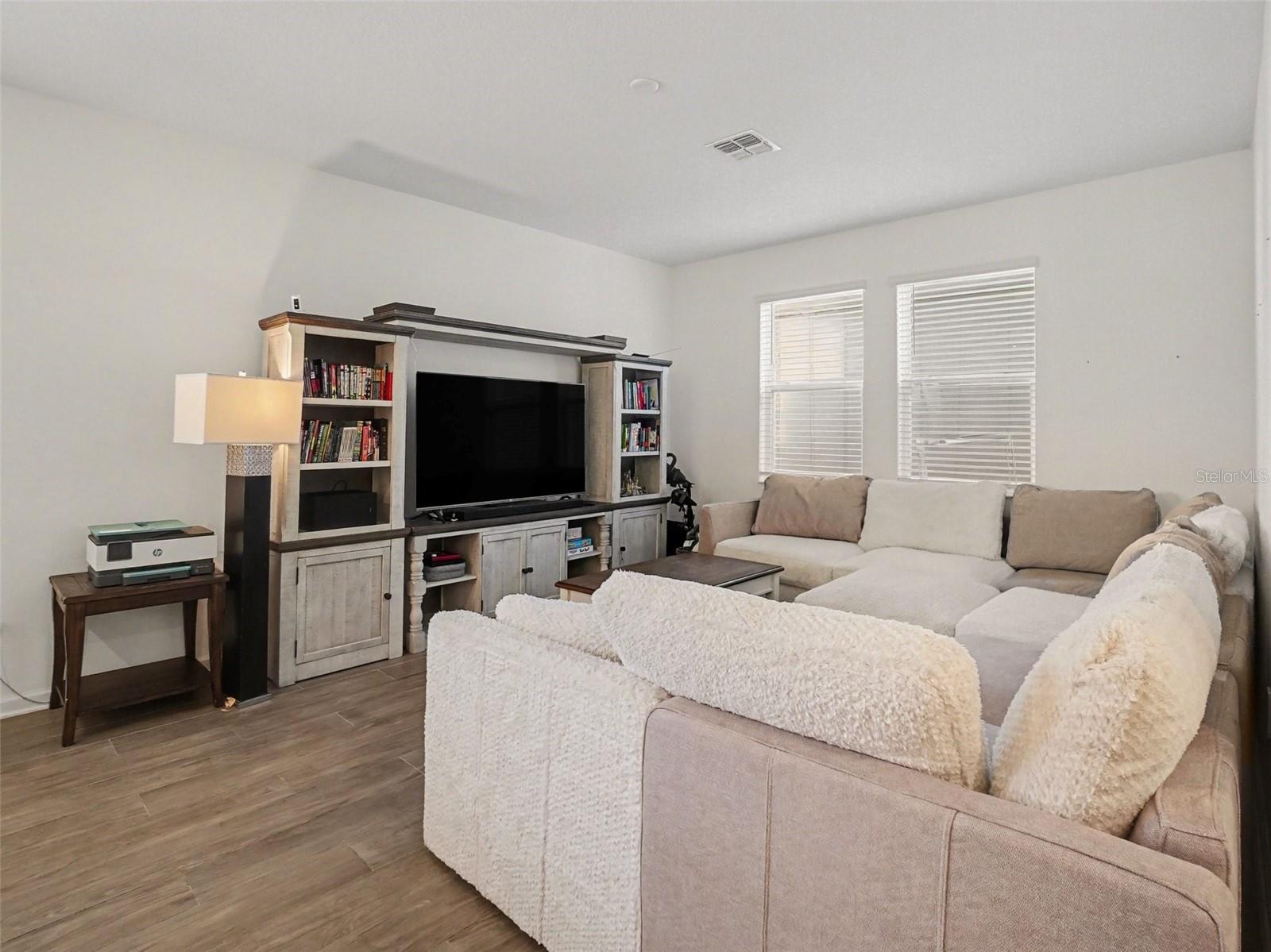 GOLDEN ORCHARD - Residential