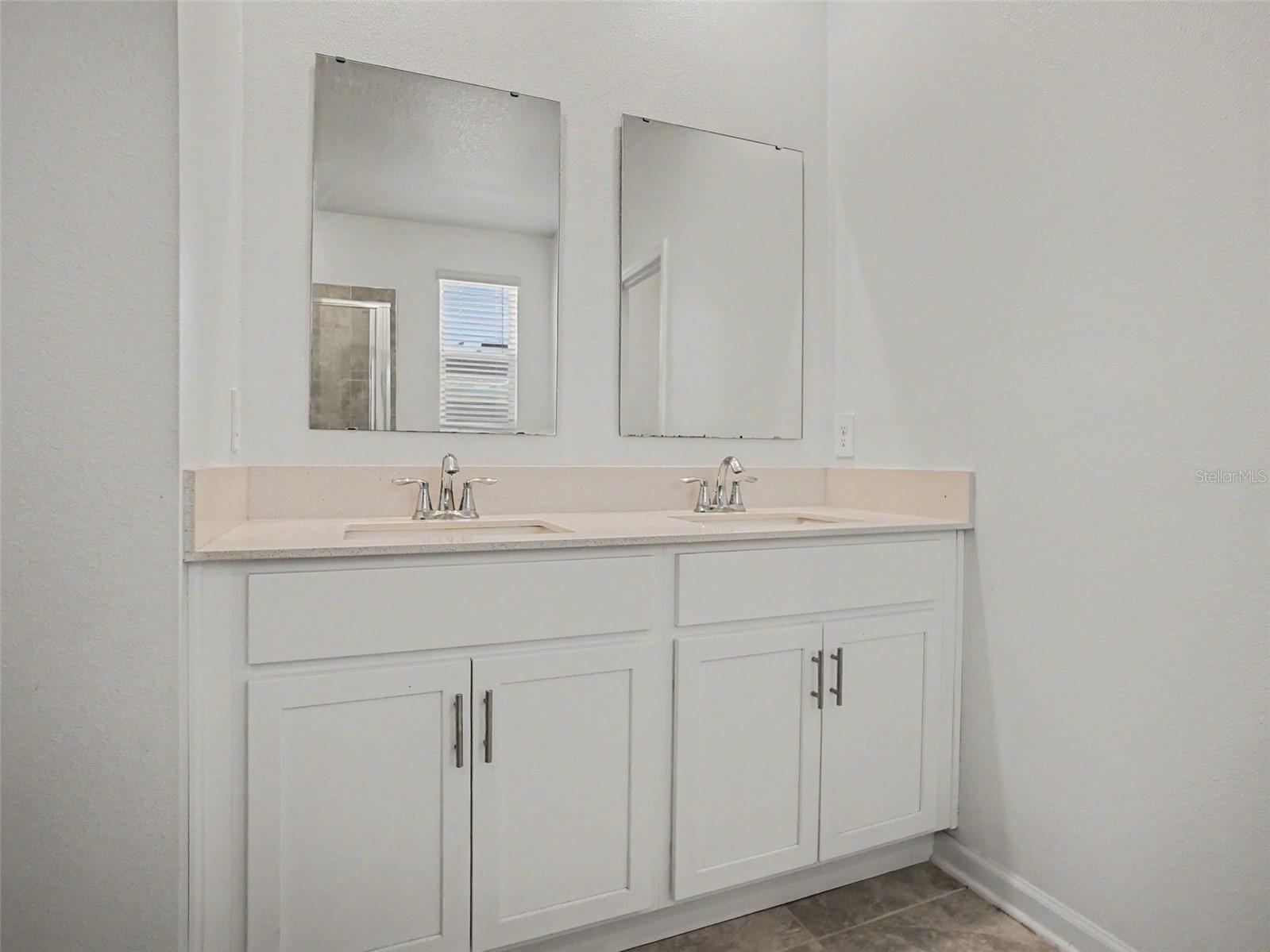 GOLDEN ORCHARD - Residential