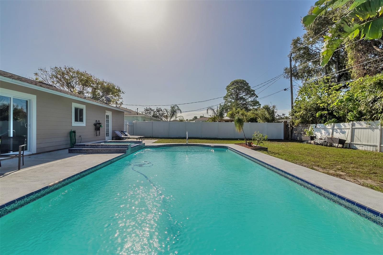 Florida Shores 01 - Residential