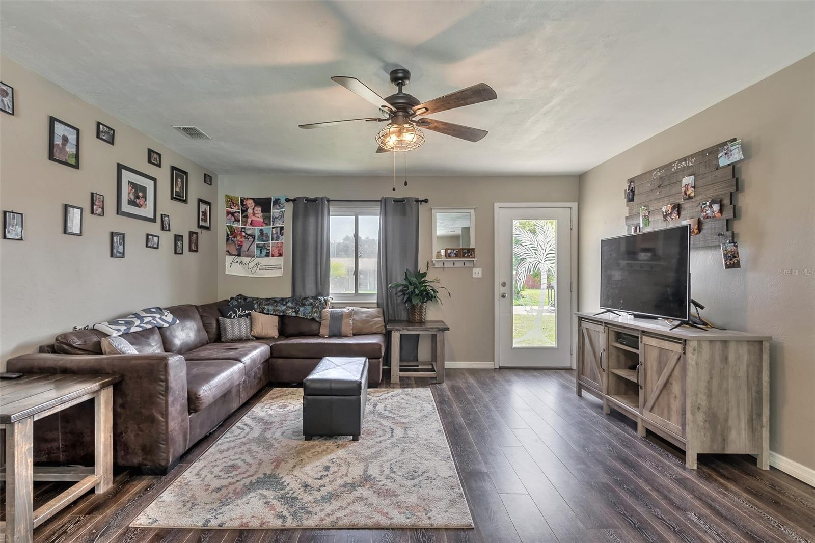 Florida Shores 01 - Residential