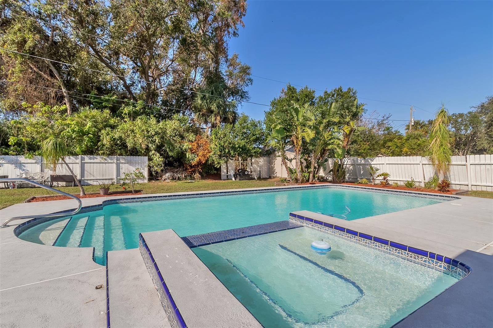 Florida Shores 01 - Residential