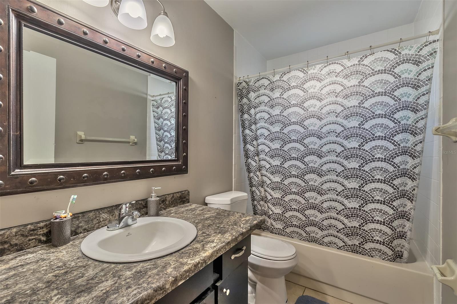 Florida Shores 01 - Residential