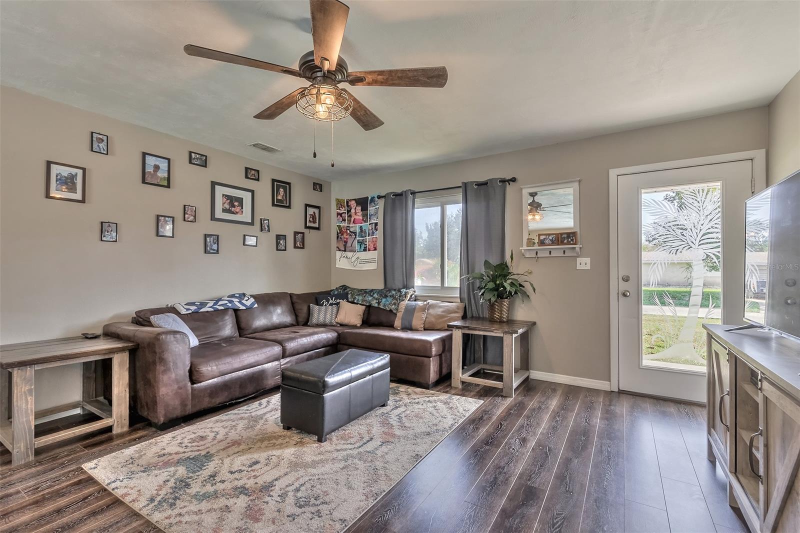 Florida Shores 01 - Residential