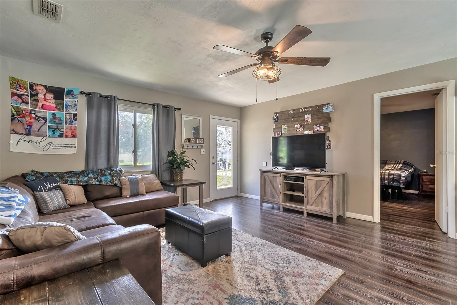 Florida Shores 01 - Residential