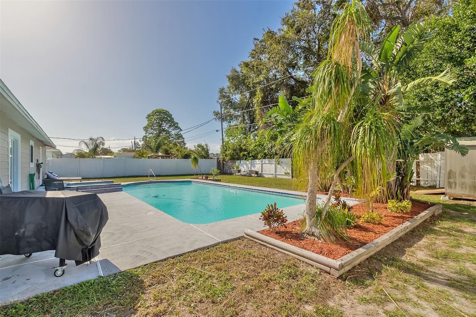 Florida Shores 01 - Residential