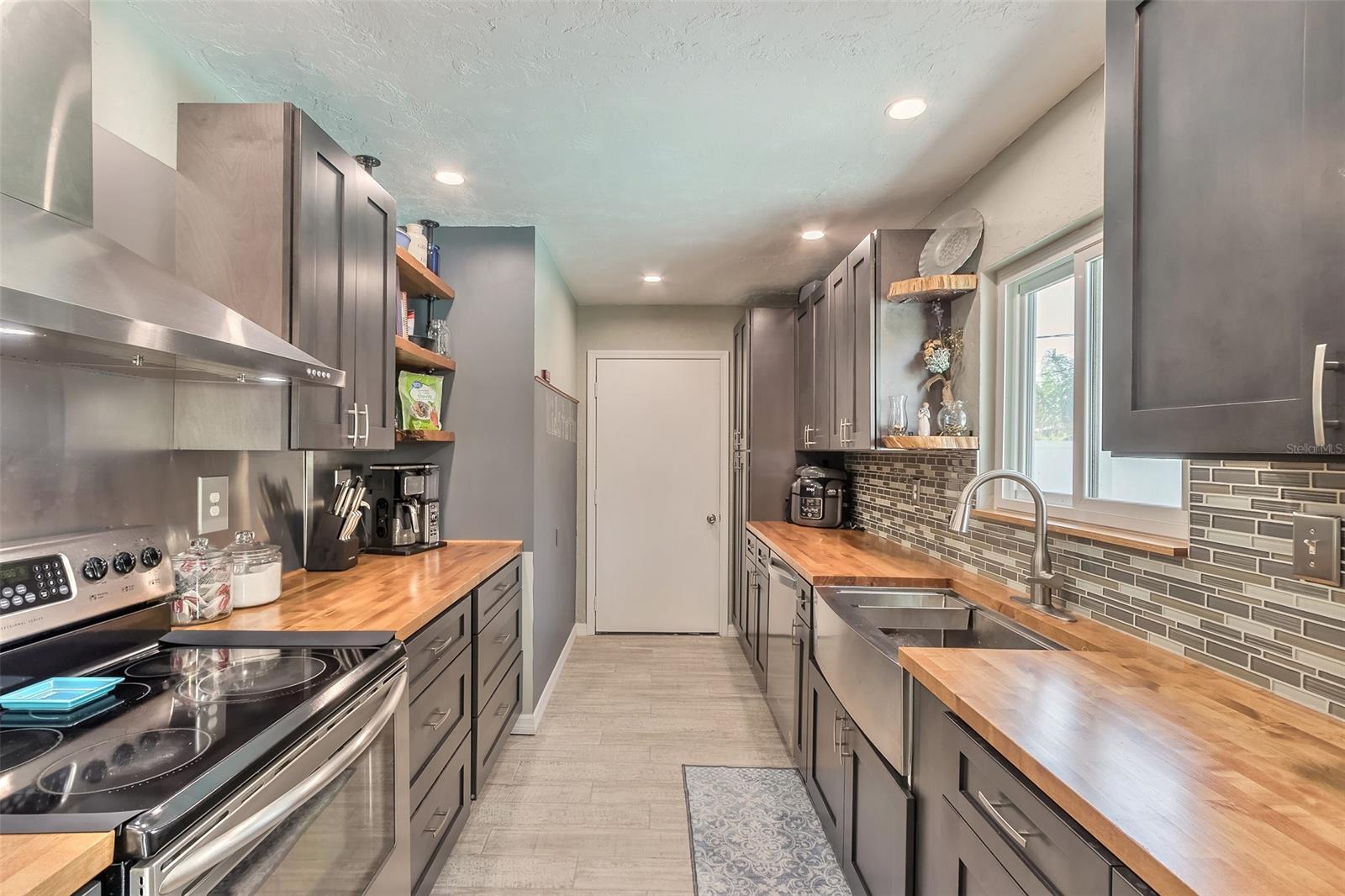 Florida Shores 01 - Residential