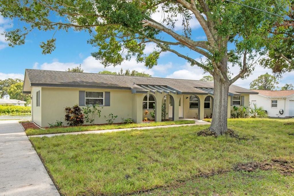 Photo of 1143 E Fowler Drive, Deltona, FL 32725 (MLS # V4945190)