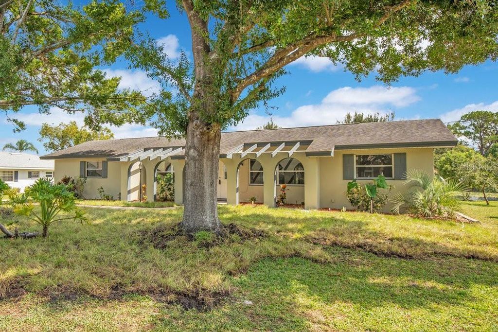 Photo of 1143 E Fowler Drive, Deltona, FL 32725 (MLS # V4945190)