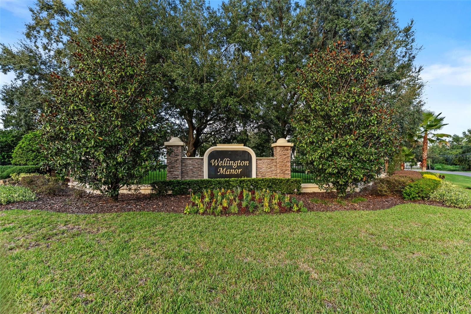 WELLINGTON MANOR PH 2 - Residential
