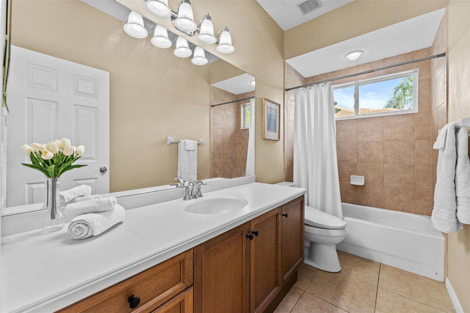WELLINGTON MANOR PH 2 - Residential