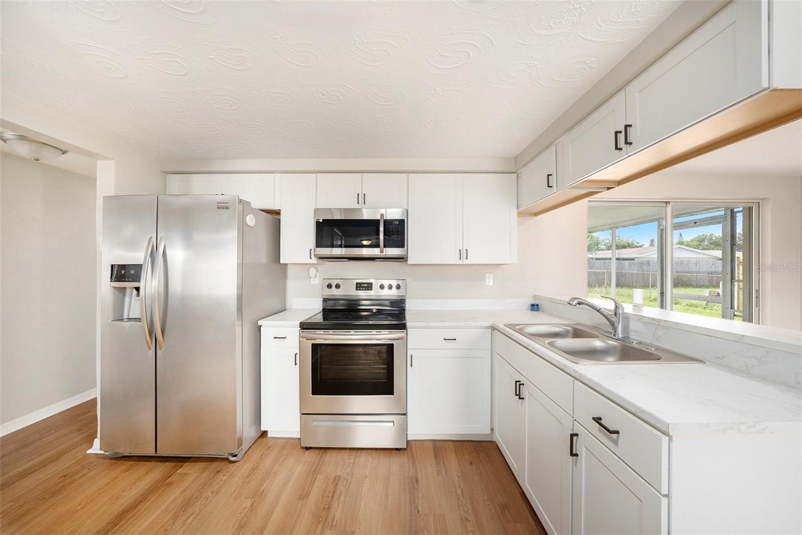 ALOHA GARDENS - Residential