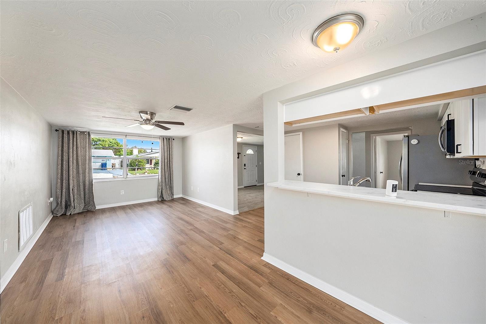 ALOHA GARDENS - Residential