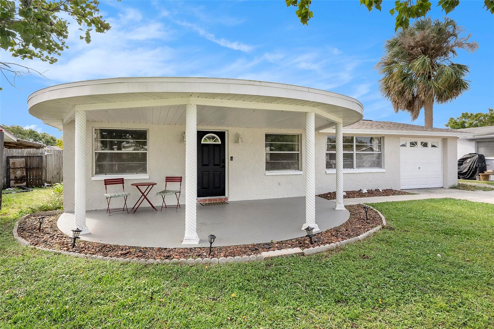 ALOHA GARDENS - Residential