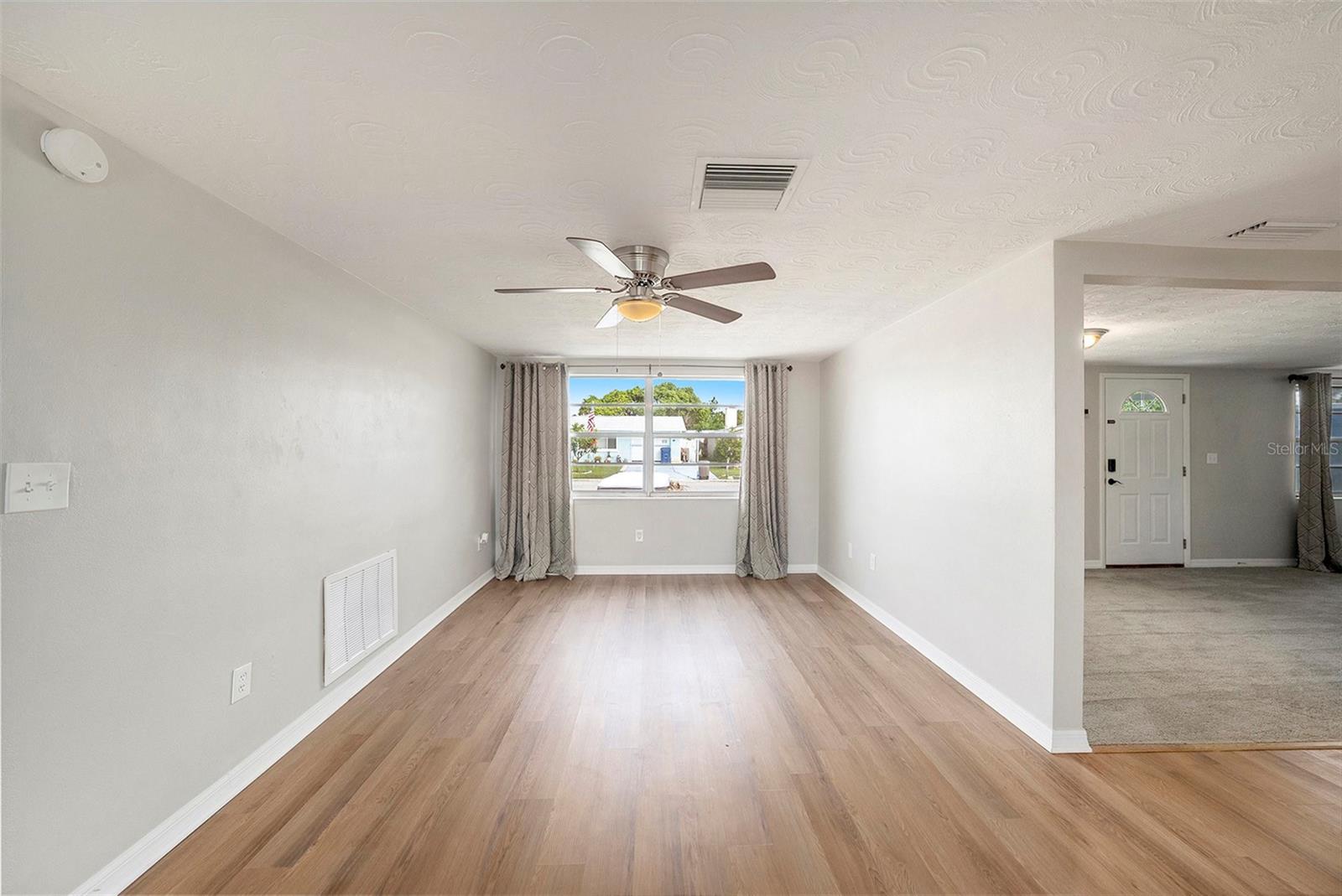 ALOHA GARDENS - Residential
