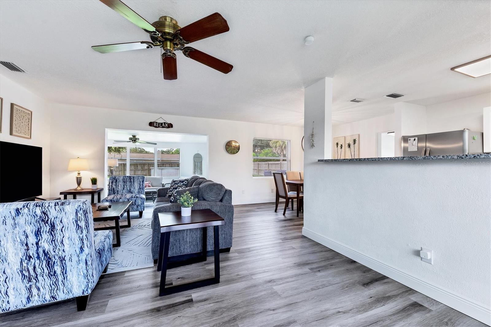 RICHMOND HILL - Residential