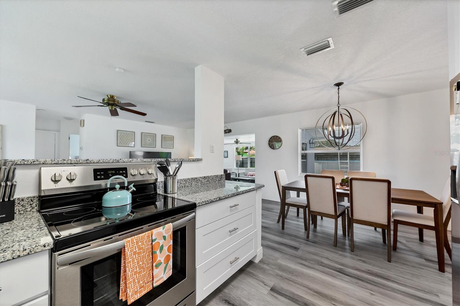 RICHMOND HILL - Residential